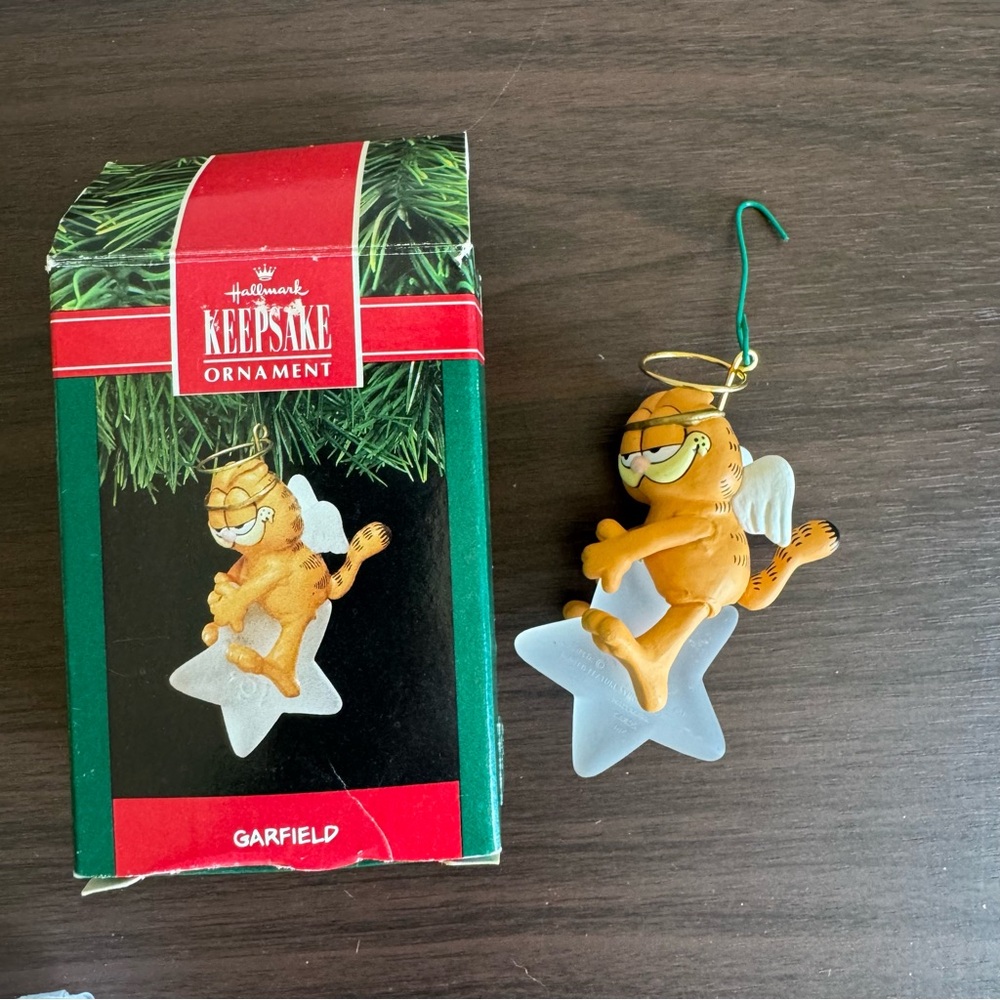 Hallmark Keepsake Garfield Angel Ornament Handcrafted Dated 1991 Christmas Decor